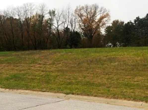 3071 N Morning Glory Ave, Rolling Prairie, IN 46371