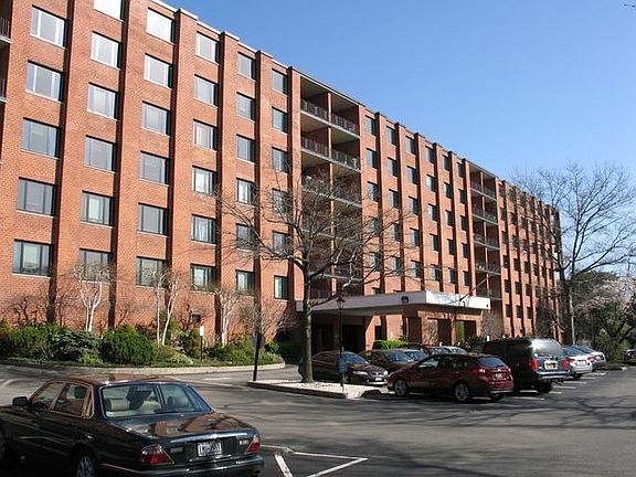 2nd image of 16 Rockledge Ave APT 4G2