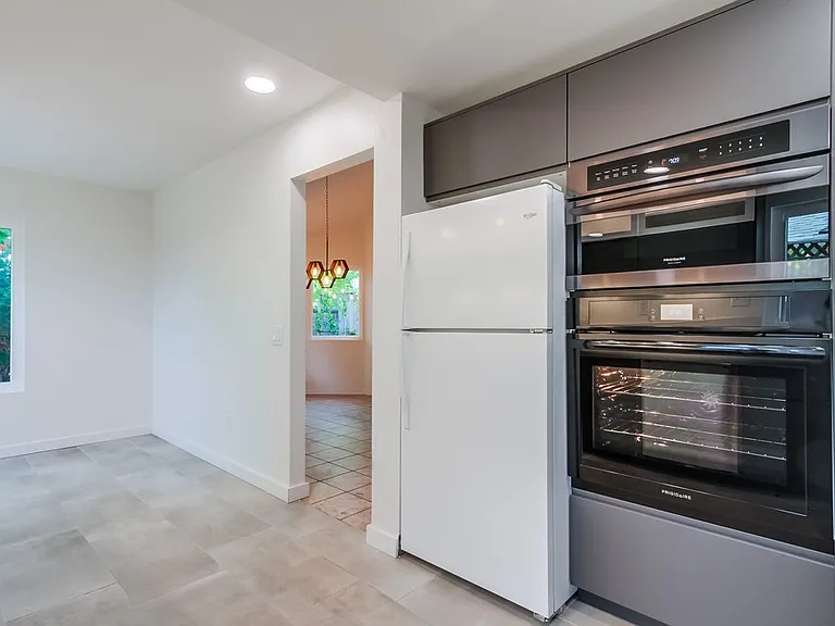3174 E Fox Run Way — Photo 9