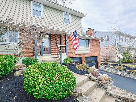 3rd image of 1013 Ligorio Ave
