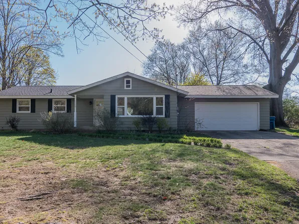 1117 Par 4 Cir, Kalamazoo, MI 49008