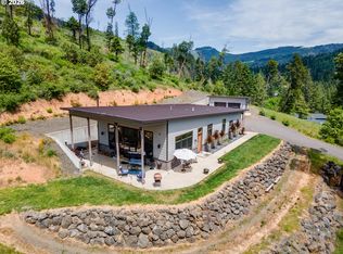5795 Hubbard Creek Rd, Umpqua, OR 97486