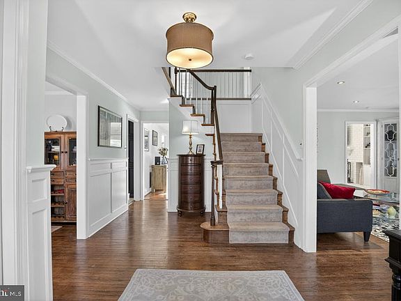 3rd image of 1760 Tearose Ln