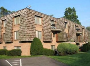 1723 Forest Green Dr, Coraopolis, PA 15108