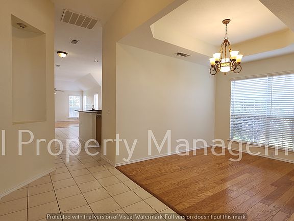 5th image of 205 Dorsett Ct