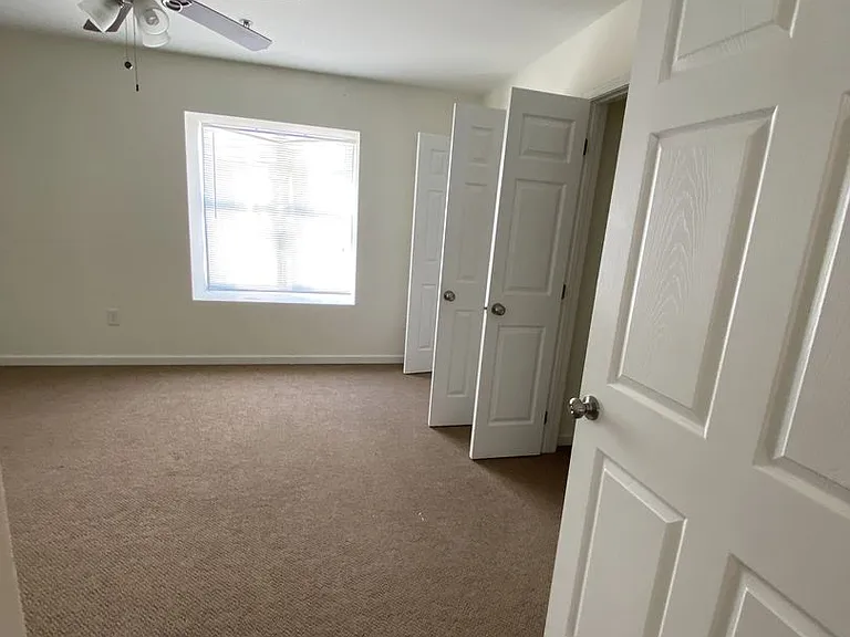 813 3rd Ave — Photo 24