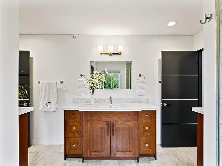 27030 Meadow Way — Photo 13