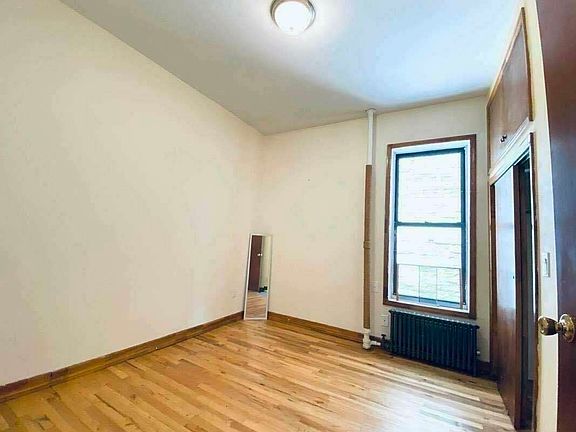 5th image of 200 W 98th St APT 1