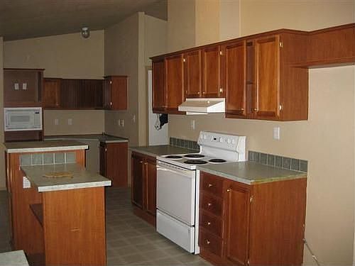 4th image of 1635 S 388th Ave