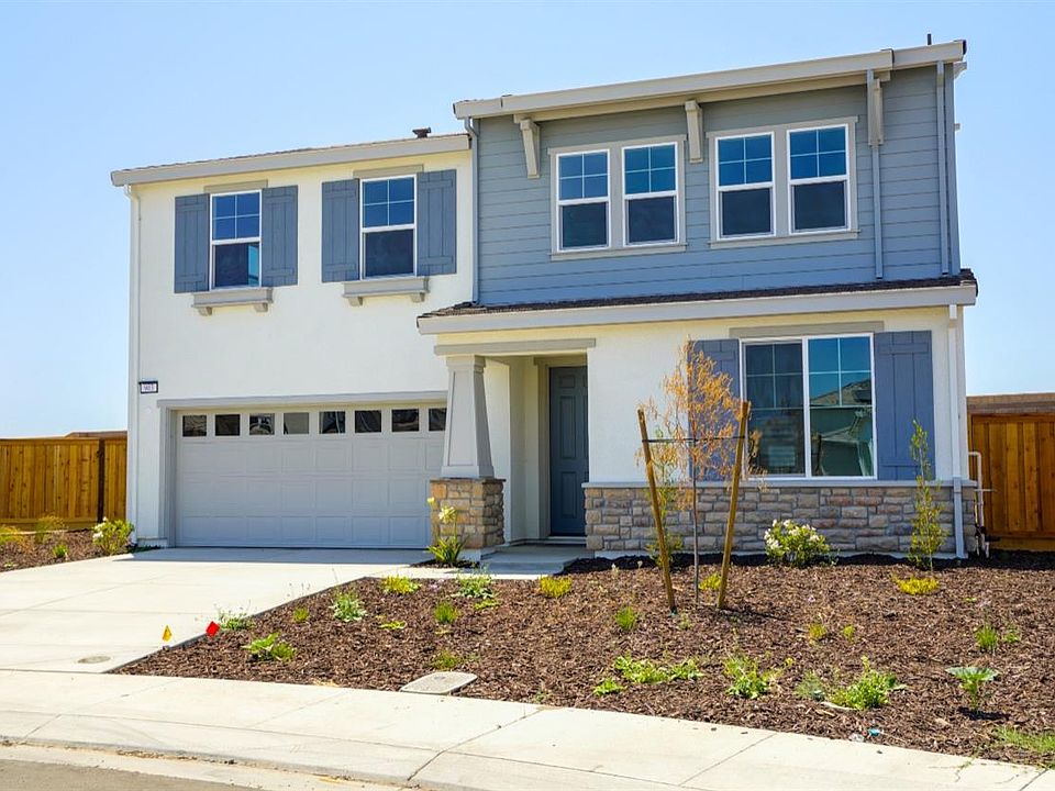1st image of 903 Arneis Avenue