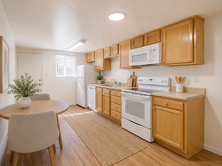 Lampliter Apartments — Photo 25
