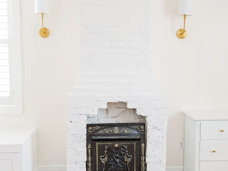 222 N Spring St — Photo 16