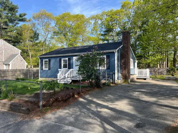 34 Nickerson St, Plymouth, MA 02360