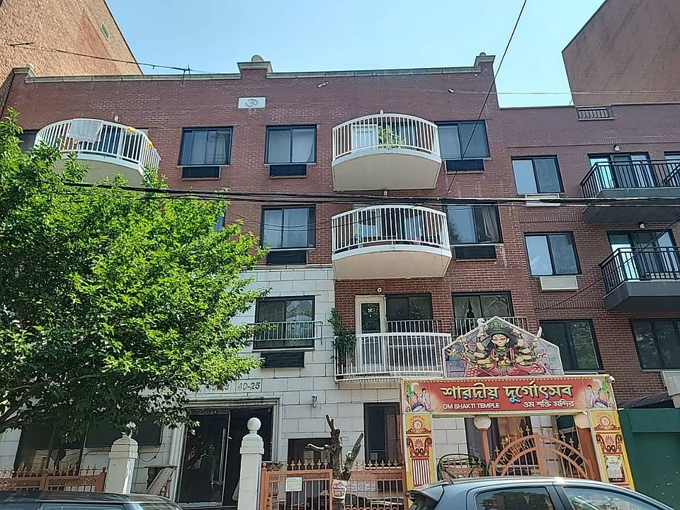 1st image of 40-2325 72nd St Unit 3C