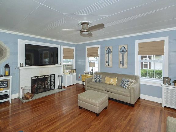 2nd image of 740 Stanton Ave