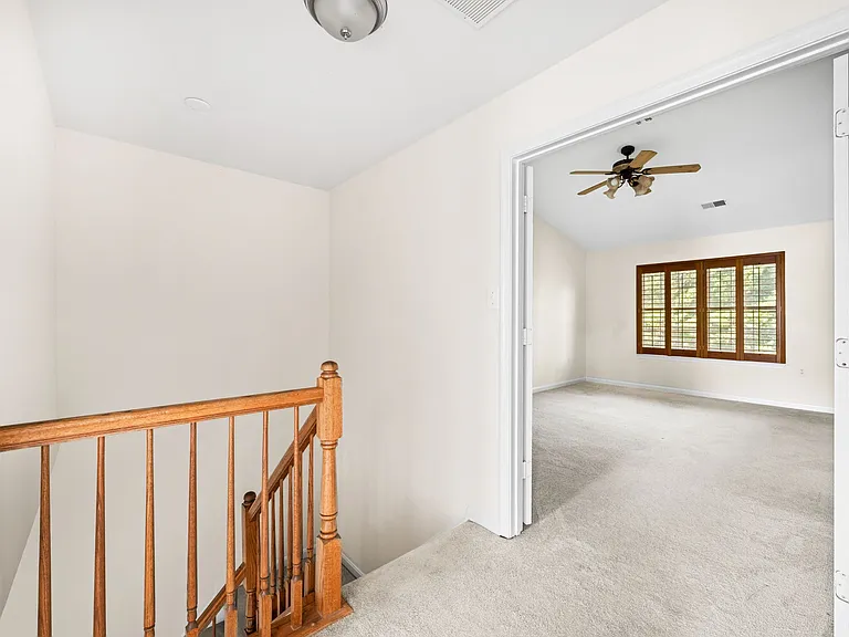 2902 Jessica Ct — Photo 18