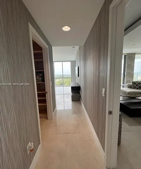 17111 Biscayne Blvd #2102 — Photo 24