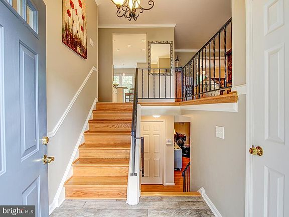 2nd image of 10822 Stanhope Pl