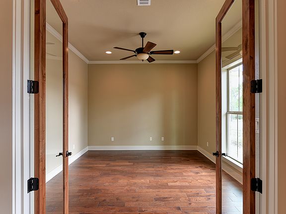 4th image of 1404 Royal Adelade Dr
