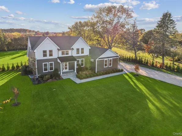 5675 Bridge Ln, Cutchogue, NY 11935