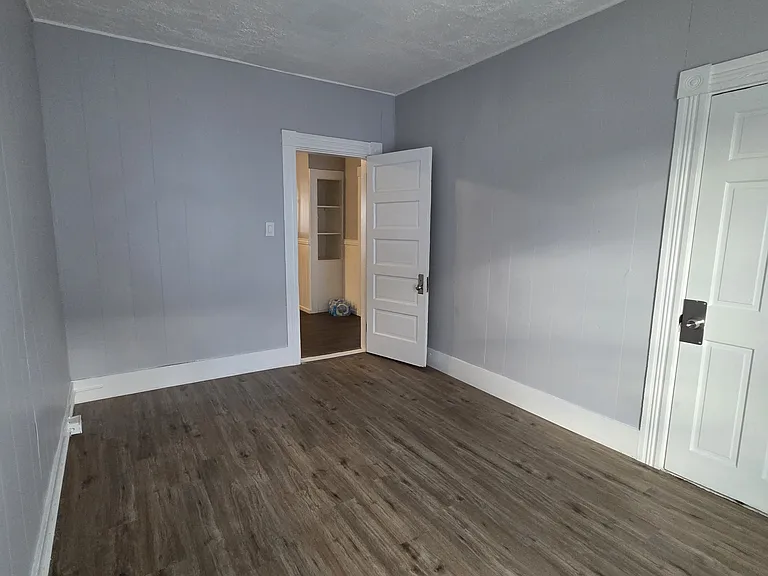 186 Bell St #3 — Photo 11