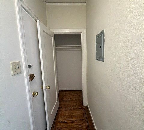 3rd image of 1821 Baker St #1