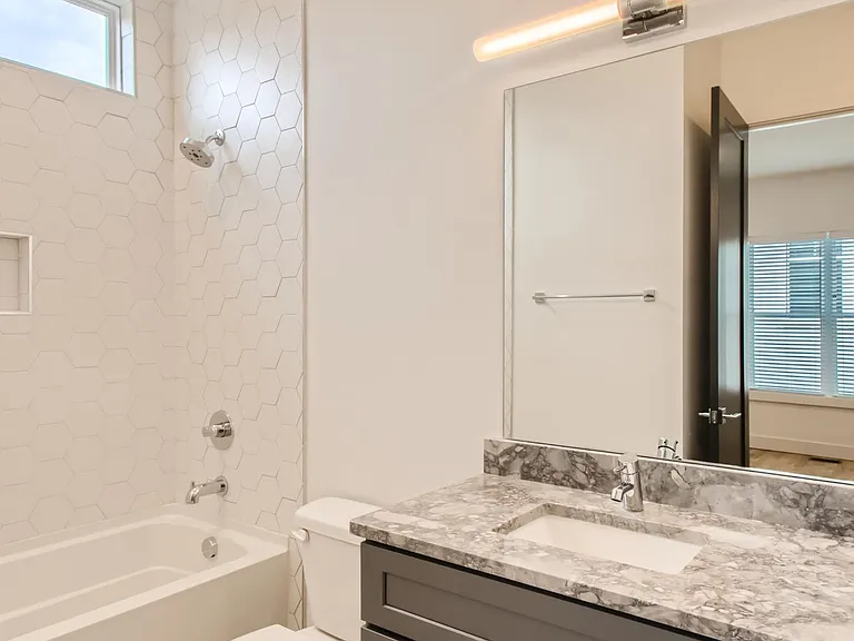 411 Serenity Ln — Photo 21