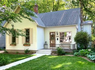 608 S Douglas Ave, Springfield, IL 62704