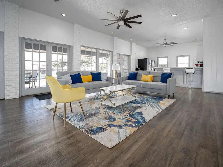 Aspen Place Apartments - One Month Free for All July AND August Move-Ins! — Photo 36
