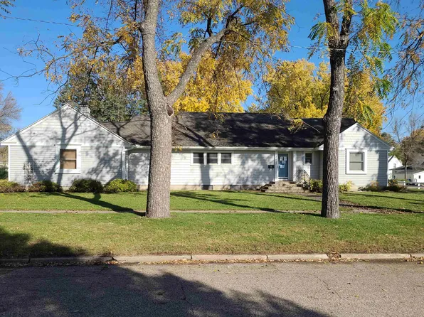 210 1st St NE, Hartley, IA 51346