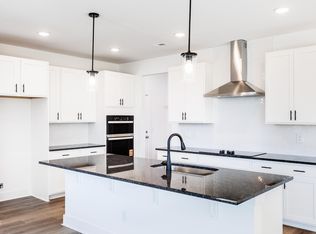 236 Golfview Ave, Benson, NC 27504