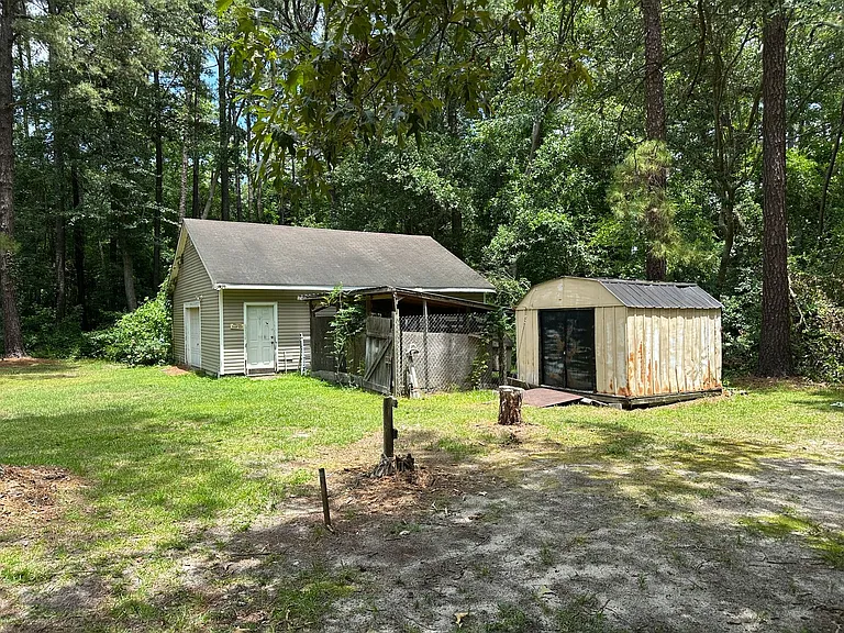 21621 Old Maxton Rd — Photo 32