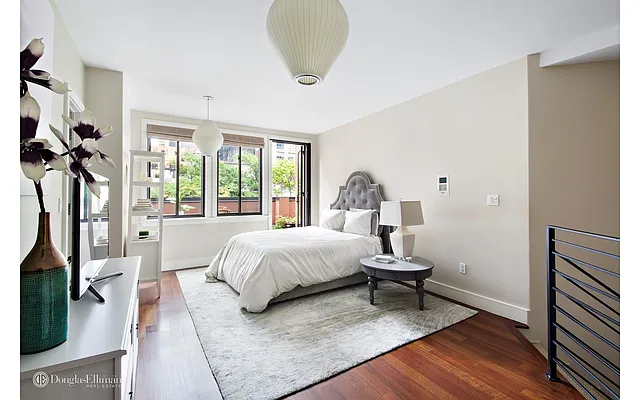 Sold by Douglas Elliman | media 22