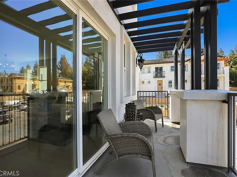 1 Spyglass Ave — Photo 18