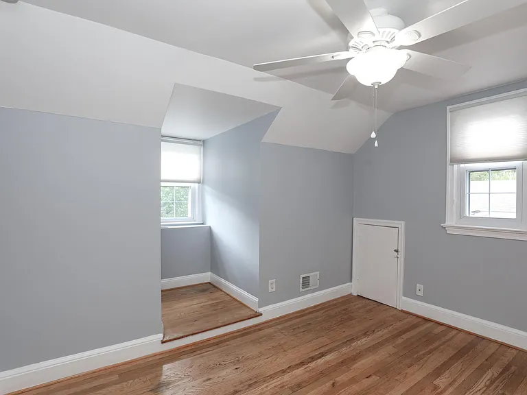 15 W Howell Ave — Photo 21
