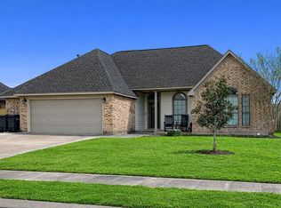 207 Hancock St, Clute, TX 77531