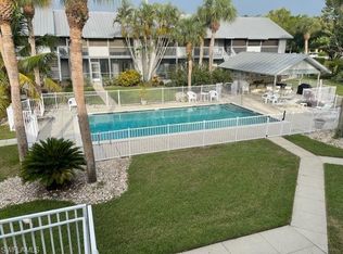 1251 7th Ave N APT 302, Naples, FL 34102