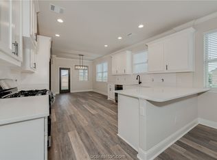 800 Mineral Wells Ln, College Station, TX 77845