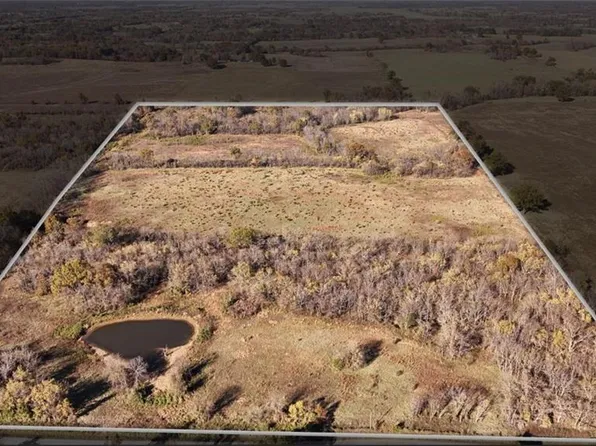 400 Road, Clinton, MO 64735