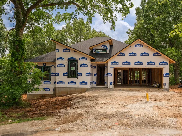 1222 W Rainey Street, Ozark, MO 65721