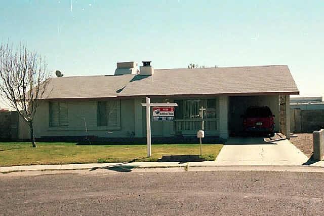 1st image of 902 W MENZE Street