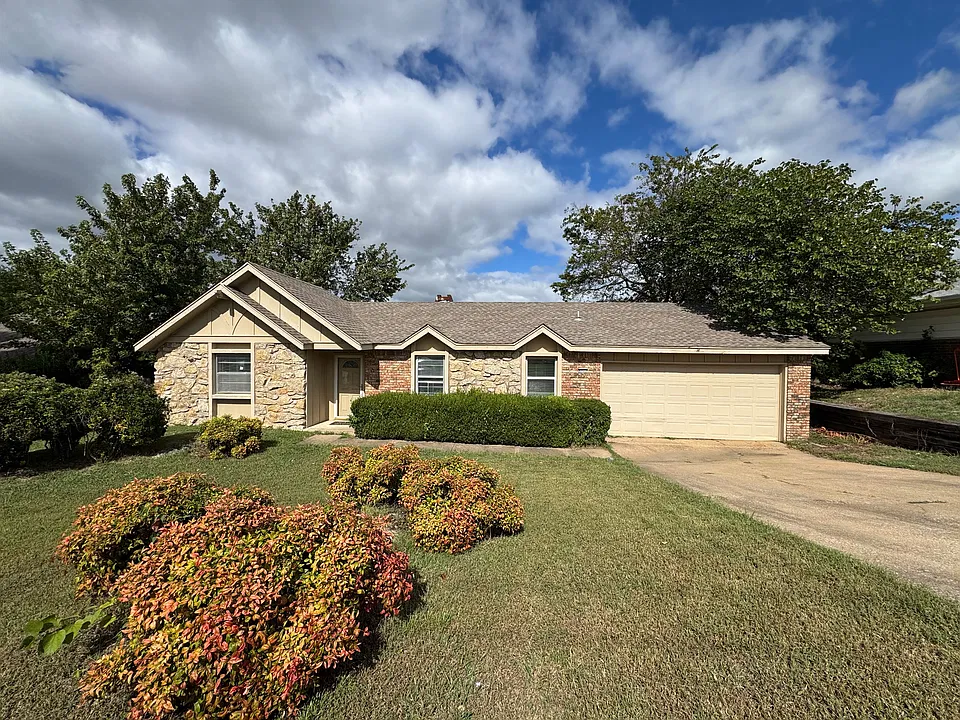 8023 E 58th Pl