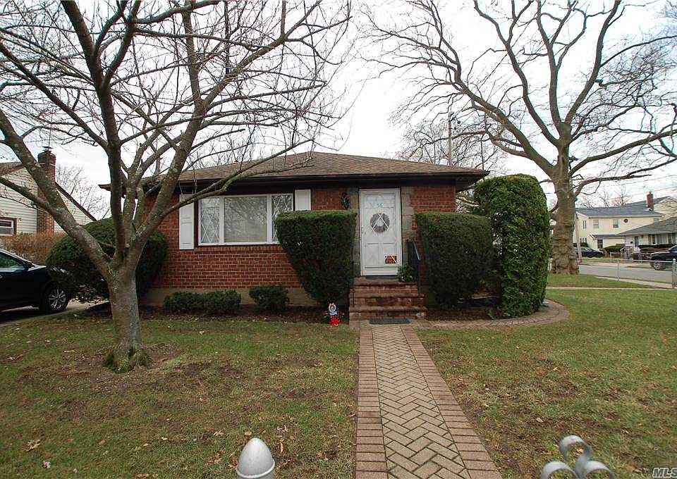 1st image of 56 Harold Ave