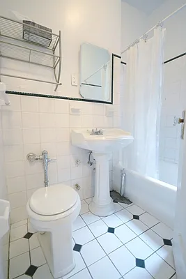 Rented by Bold New York | media 17