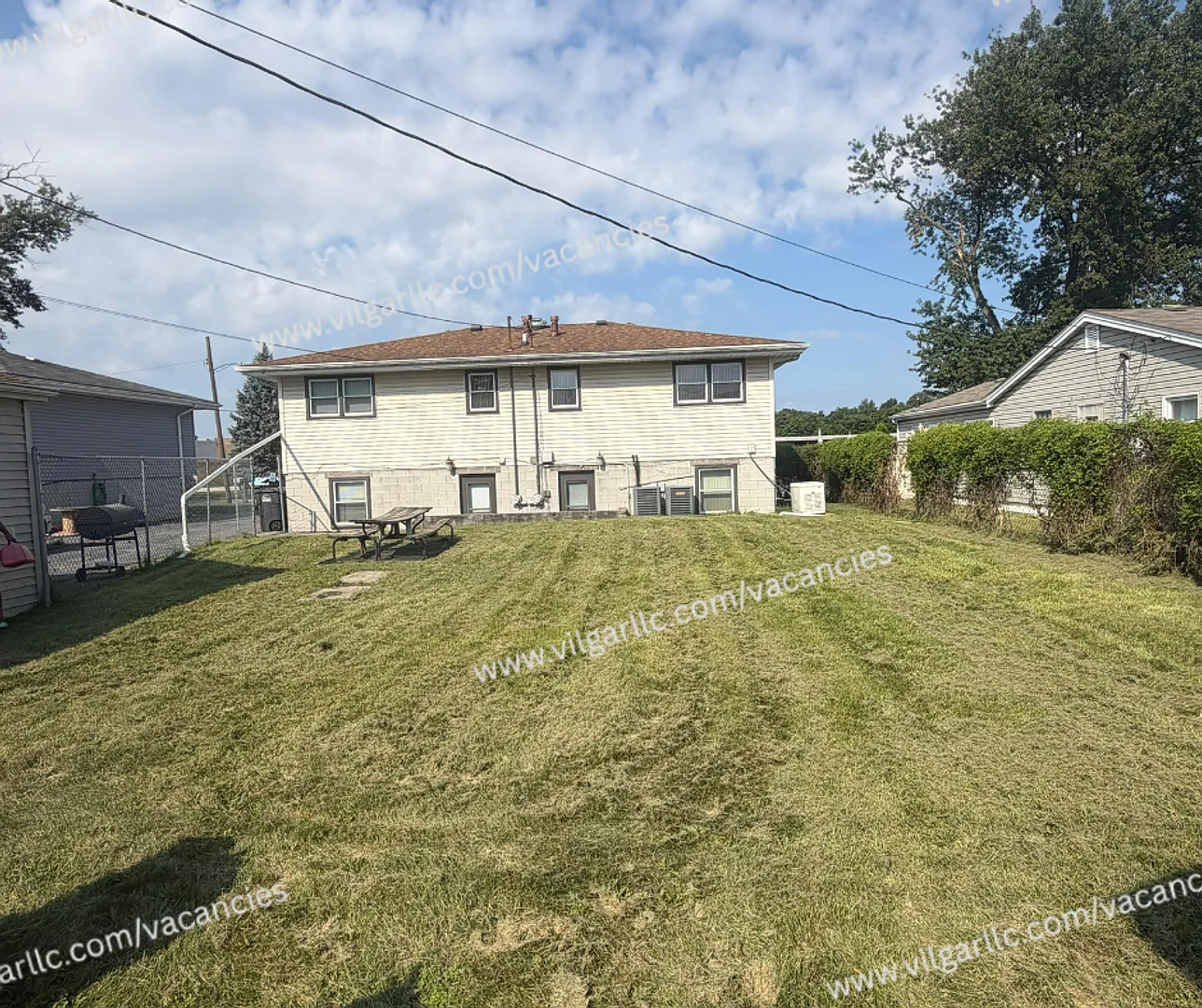 2041 - 2043 Union St. — Photo 2
