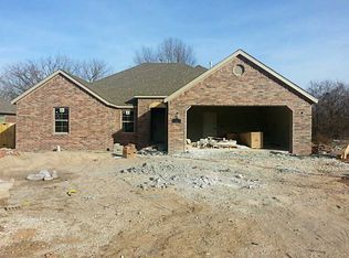 1190 Highbush Ave, Fayetteville, AR 72701