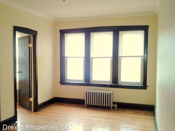5th image of 4020 W Melrose St APT 2N