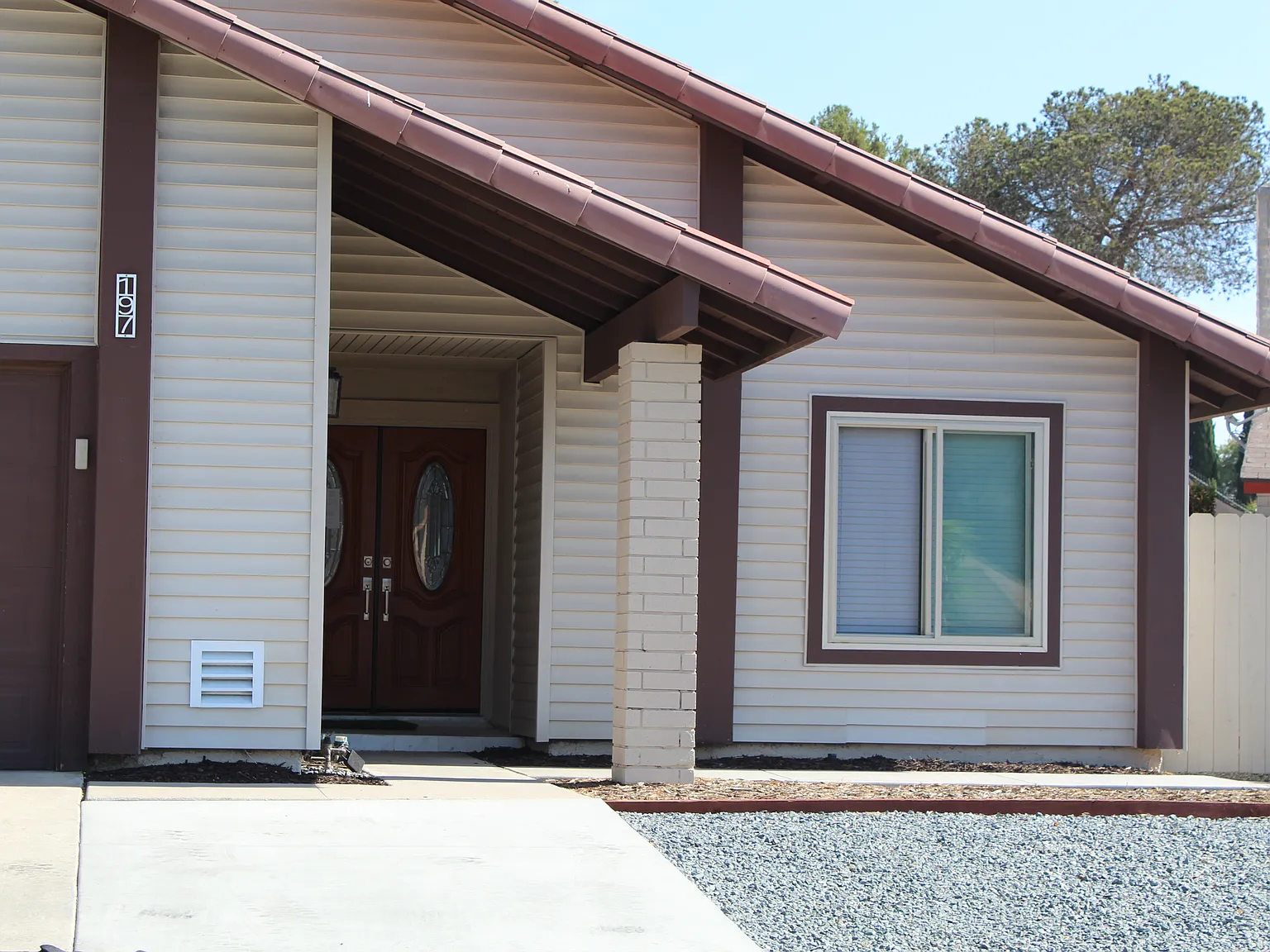3 bed, 1300 sqft, $3,500 — Photo 3
