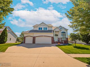6136 16th St S, Fargo, ND 58104