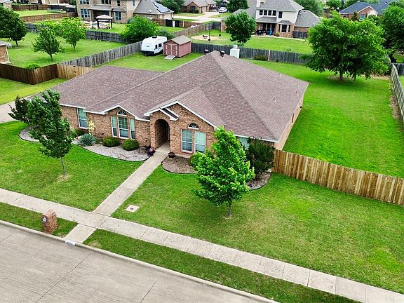 3rd image of 4622 Hunter Ridge Dr